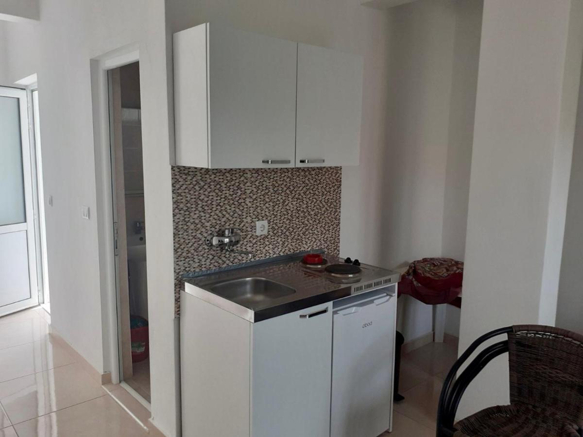 Mar Nero Apartments Bregvija Экстерьер фото