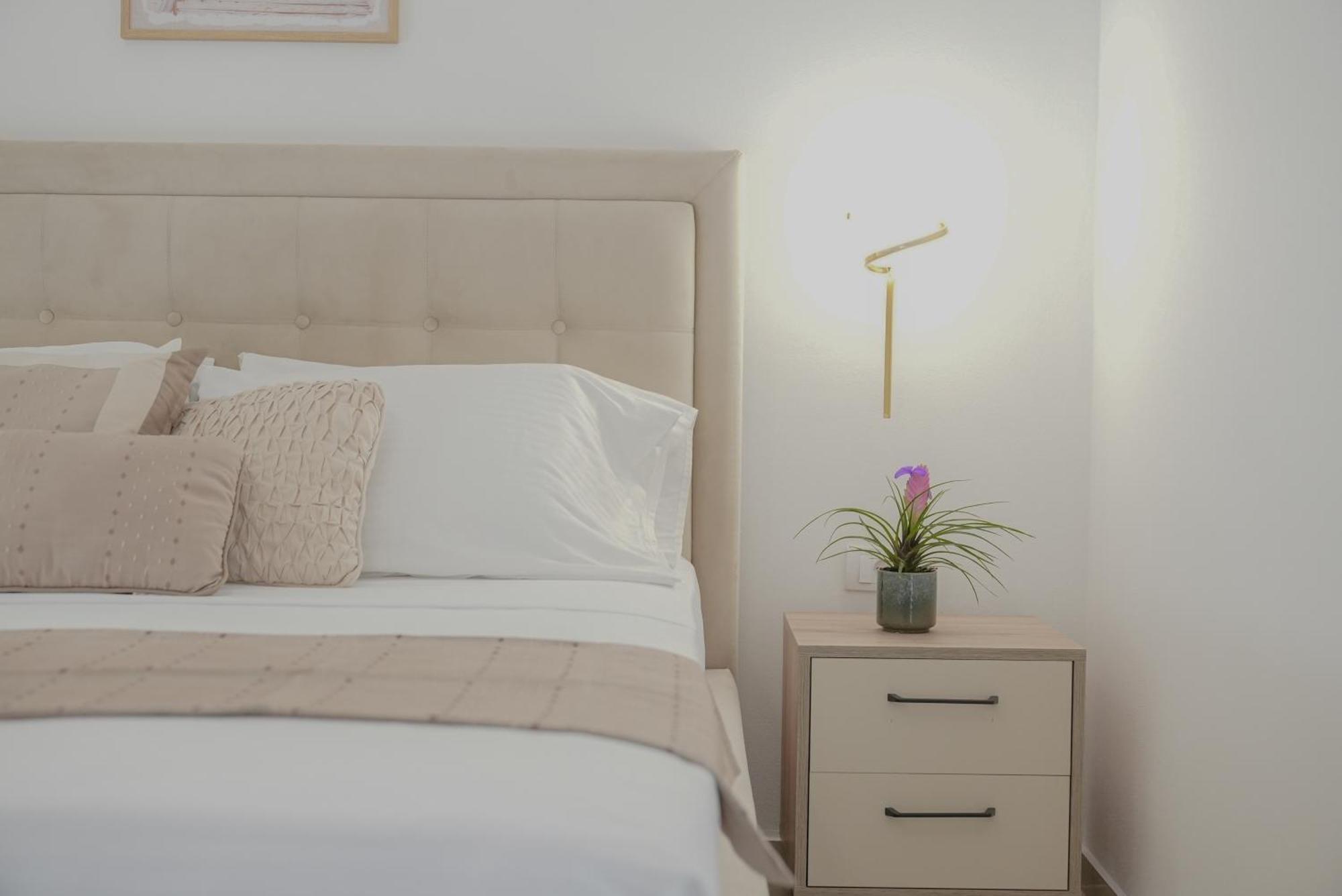 Mar Nero Apartments Bregvija Экстерьер фото
