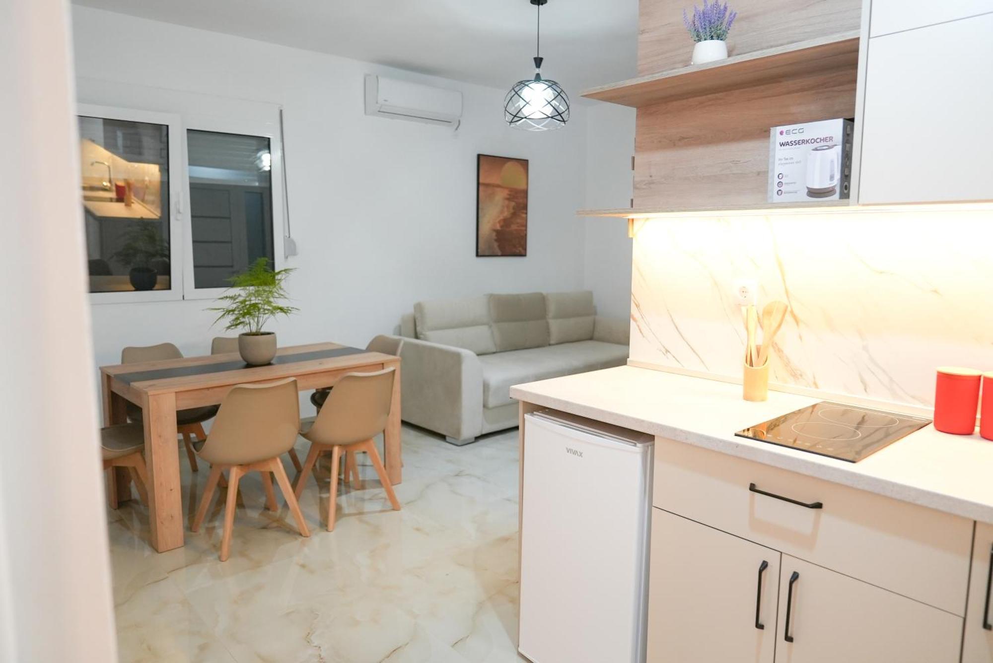 Mar Nero Apartments Bregvija Экстерьер фото